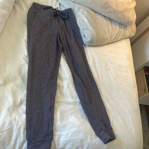 Lululemon joggers size 6